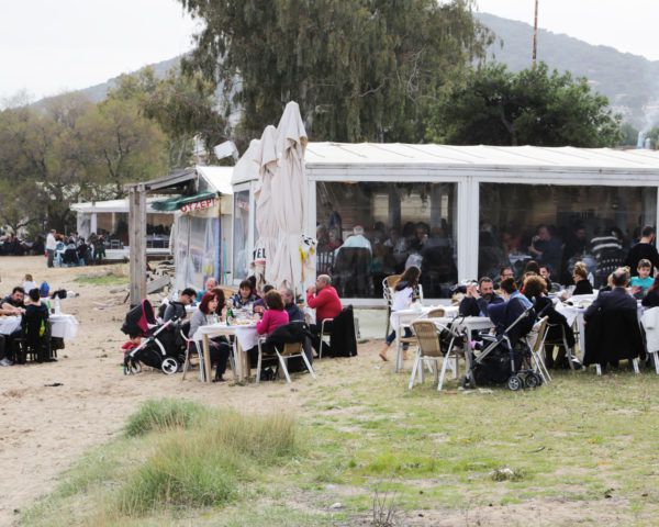 Ψαροταβέρνα Island Basket Αρτέμιδα (Λούτσα) Ψαροταβέρνα Island Basket Αρτέμιδα (Λούτσα)